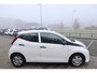 Toyota Aygo X X-FUN 5-DEURS AIRCO EL-RAMEN BLUETOOTH CENTRALE-VERGRENDELING-AFSTANDBED. LED-DAGRIJ NL-AUTO