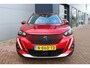 Peugeot e-2008 EV Allure Pack 50 kWh Airco Navi Camera Carplay Dealer onderhouden