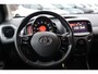 Toyota Aygo X X-PLAY 5-DEURS AFN-TREKHAAK AIRCO CARPLAY CAMERA AUDIO-STUURWIELBED. LEDER-STUUR NL-AUTO