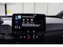 Volkswagen ID.3 First Max 58 kWh Panoramadak | Camera | El. stoelverstelling + massage | IQ-Light