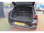 Volkswagen T-Roc 1.5 TSI 150pk DSGSport Camera , Virtual Cockpit , Navi , Led , Carplay, DAB+ ,PDC, LMV, Electr. bedienbare achterklep, Schakelflippers aan stuurwiel etc..