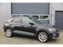 Volkswagen T-Roc 1.5 TSI 150pk DSGSport Camera , Virtual Cockpit , Navi , Led , Carplay, DAB+ ,PDC, LMV, Electr. bedienbare achterklep, Schakelflippers aan stuurwiel etc..
