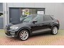 Volkswagen T-Roc 1.5 TSI 150pk DSGSport Camera , Virtual Cockpit , Navi , Led , Carplay, DAB+ ,PDC, LMV, Electr. bedienbare achterklep, Schakelflippers aan stuurwiel etc..
