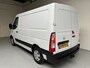 Opel Movano 2.3 Turbo 136pk euro6 L1H1 3Persoons Airco ECC Navigatie, Trekhaak 2500KG, RIJKLAARPRIJS