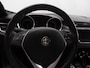 Alfa Romeo Giulietta 1.4 Turbo MultiAir | Stoelverwarming | Alcantara Bekleding | Cruise Control | Parkeersensoren Achter | Bluetooth | Navigation | Climate Control | DAB