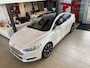 Ford Mondeo 2.0 IVCT HEV Titanium,100% Onderhouden,Automaat,Navigatie,Parkeerassistent,Keyless,Climate&Cruisecontrol,Spraakbediening,A&VSensoren,Two Tone Lak,19 Inch Lmv