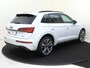 Audi Q5 55 TFSI e S edition Competition | Panoramadak | Trekhaak | Head-up display | Lederen bekleding ‘Valcona’ | Bang & Olufsen | Parkeerassistent | 360 camera | Stoelverwarming voor en achter |
