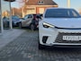 Lexus LBX 1.5 Hybrid Elegant | Leer, Privacy Glass, Stoel + Stuurverwarming, Dodehoekherkenning, Parkeersensoren, 18 inch