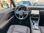 Lexus LBX 1.5 Hybrid Elegant | Leer, Privacy Glass, Stoel + Stuurverwarming, Dodehoekherkenning, Parkeersensoren, 18 inch