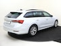 Skoda Octavia Combi 1.4 TSI iV PHEV Business Edition | Panoramadak | Parkeersensoren | Adaptieve cruise control | CarPlay | Airco | Navigatie | Digital cockpit |