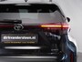 Toyota Yaris Cross 1.5 Hybrid 130 Executive/ Teamplayer | Dodehoekdetectie | Parkeersensoren Voor en Achter | Stuurwiel- En Stoelverwarming | Botsherkenning | Grootlichtassistent