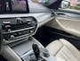 BMW 5-Serie Touring 520i High Executive M-Sport | M-Pakket | PanoramaDak | Trekhaak afneembaar | Bj. 12-2019 |