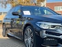 BMW 5-Serie Touring 520i High Executive M-Sport | M-Pakket | PanoramaDak | Trekhaak afneembaar | Bj. 12-2019 |