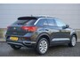 Volkswagen T-Roc 1.0 TSI 110pk Style | Achteruitrijcamera | Navigatie | Apple Carplay & Android Auto
