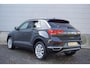 Volkswagen T-Roc 1.0 TSI 110pk Style | Achteruitrijcamera | Navigatie | Apple Carplay & Android Auto