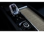 Volvo XC60 T8 Ultra Dark AWD | Facelift | Massage | B&W | Luchtvering | Tre