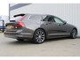 Volvo V90 2.0 T6 AWD Inscription Exclusive | Incl. 12 maanden garantie | Trekhaak | Schuif/kantel dak | Apple carplay | Harman/Kardon | Head-up display | Stoelverwarming + ventilatie | Stuurverwarming | Stoelverwarming achter |
