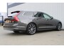 Volvo V90 2.0 T6 AWD Inscription Exclusive | Incl. 12 maanden garantie | Trekhaak | Schuif/kantel dak | Apple carplay | Harman/Kardon | Head-up display | Stoelverwarming + ventilatie | Stuurverwarming | Stoelverwarming achter |