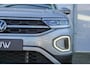 Volkswagen T-Roc 1.0 TSI 110pk Style | Achteruitrijcamera | Navigatie | Trekhaak