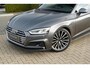 Audi A5 Sportback 40 TFSI Sport S-line Edition | Afneembare trekhaak | Climate Control | Adaptieve cruise control | Parkeercamera | Apple CarPlay | Extra getint glas | Afgevlakt stuurwiel | 3 x S-Line |