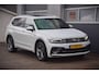 Volkswagen Tiguan Allspace 1.5 TSI Highline Business R LEDEREN BEKLEDING/PANORAMADAK/VERWARMDE VOORSTOELEN