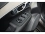 Volvo XC90 2.0 T8 Recharge AWD Ultimate Dark | Trekhaak | HUD | Bowers en Wilkins | Luchtvering | Stoelventilatie Massage | 22 inch LM | Panoramadak |