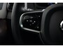 Volvo XC90 2.0 T8 Recharge AWD Ultimate Dark | Trekhaak | HUD | Bowers en Wilkins | Luchtvering | Stoelventilatie Massage | 22 inch LM | Panoramadak |