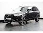 Volvo XC90 2.0 T8 Recharge AWD Ultimate Dark | Trekhaak | HUD | Bowers en Wilkins | Luchtvering | Stoelventilatie Massage | 22 inch LM | Panoramadak |