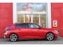 Peugeot 308 1.2 Hybrid 145PK E-DCS6 Allure | AGR STOEL | STOEL EN STUUR VEWARMING | KEYLESS ENTRY/START | DRAADLOZE APPLE CARPLAY/ANDROID AUTO | NAVIGATIE | CLIMATE CONTROL | LICHTMETALEN VELGEN 17" | LED KOPLAMPEN | ACHTERUITRIJCAMERAA | ADAPTIVE CRUISE CONTROL | DRAADLOZE TELEFOONLADER |