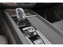 Volvo XC60 T6 Recharge AWD Ultra Black Edition - Panorama/schuifdak - IntelliSafe Assist & Surround - 360º Camera - Harman/Kardon audio - Adaptieve LED koplampen - Verwarmde voorstoelen, stuur & achterbank - Parkeersensoren voor & achter - Elektr. bedienb. voorstoelen met geheugen - Head up display - Draadloze tel. lader - Extra getint glas - 21' LMV
