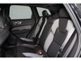 Volvo XC60 T6 Recharge AWD Ultra Black Edition - Panorama/schuifdak - IntelliSafe Assist & Surround - 360º Camera - Harman/Kardon audio - Adaptieve LED koplampen - Verwarmde voorstoelen, stuur & achterbank - Parkeersensoren voor & achter - Elektr. bedienb. voorstoelen met geheugen - Head up display - Draadloze tel. lader - Extra getint glas - 21' LMV