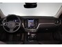 Volvo V60 T6 Recharge AWD Plus Dark - IntelliSafe Assist & Surround - 360º Camera - Harman/Kardon audio - Adaptieve LED koplampen - Verwarmde voorstoelen, stuur & achterbank - Parkeersensoren voor & achter - Elektr. bedienb. voorstoelen met geheugen - Extra getint glas - 18' LMV