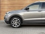 Volkswagen T-Cross 1.0 TSI Style Parkeerhulp V+A / Carplay / Navigatie