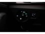Skoda Kamiq Sport Business 1.0 TSI 110pk Trekhaak, Achteruitrijcamera, Cruise control, LED koplampen, Parkeersensor achter, App connect, Airco, DAB, Radio
