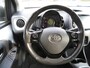 Toyota Aygo 1.0 VVT-i x-play|5 deurs|automaat|airco|telefoon aansluiting|isofix|licht metalen velgen