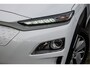 Hyundai Kona Electric EV Fashion 64 kWh SOH 100%/ 3-Fase/ Navigatie/ Blindspot/ Camera/ Dab/ Adapt. cruise/ DAB+