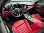 Alfa Romeo Giulia 2.0 T / Super / Veloce pack / Dna / Stage 1 320pk / Pano / SERVICE HISTORY!