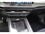 Volkswagen Passat Variant 1.5 eTSI Elegance Navigatie | Panoramadak | H.U.D. | 18" Velgen