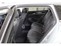 Volkswagen Passat Variant 1.5 eTSI Elegance Navigatie | Panoramadak | H.U.D. | 18" Velgen