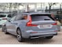 Volvo V60 B4 Ultra Dark 197pk | Pano | ACC | LED | Keyless | Camera | Harman/Kardon | Trekhaak | Stoelverwarming