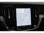 Volvo V60 B4 Ultra Dark 197pk | Pano | ACC | LED | Keyless | Camera | Harman/Kardon | Trekhaak | Stoelverwarming
