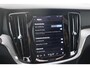 Volvo V60 B4 Ultra Dark 197pk | Pano | ACC | LED | Keyless | Camera | Harman/Kardon | Trekhaak | Stoelverwarming