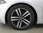 Mercedes-Benz A-klasse 180 Luxury Line | Premium Pack | Distronic | Apple Carplay |Stoelverwarming |