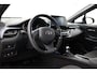 Toyota C-HR 1.8 Hybrid Style | Trekhaak | Apple Carplay / Android Auto | Dodehoek detectie | Stoel-/stuurverwarming | Full LED | Parkeersensoren voor/achter | Adaptive Cruise | Keyless | Camera | 18 inch