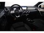 Mercedes-Benz A-klasse 180 AMG Night Pakket Automaat Panoramadak Sfeerverlichting Keyless Half Leder Full LED 18 inch Widescreen Navigatie Camera Stoelverwarming