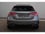 Mercedes-Benz A-klasse 180 AMG Night Pakket Automaat Panoramadak Sfeerverlichting Keyless Half Leder Full LED 18 inch Widescreen Navigatie Camera Stoelverwarming