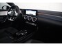 Mercedes-Benz A-klasse 180 AMG Night Pakket Automaat Panoramadak Sfeerverlichting Keyless Half Leder Full LED 18 inch Widescreen Navigatie Camera Stoelverwarming