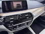 BMW 5-Serie 530e iPerformance High Executive Individual HUD Pano
