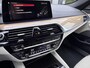 BMW 5-Serie 530e iPerformance High Executive Individual HUD Pano