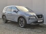 Nissan X-Trail 1.5 MHEV 163pk N-Connecta Automaat / Fabrieksgarantie tot 28-04-2028 / Trekgewicht 2000 kg / Allseason banden / HUD / Elektrische achterklep / Stuur-, Stoel en Achterbank verwarming / Rondomzicht camera /